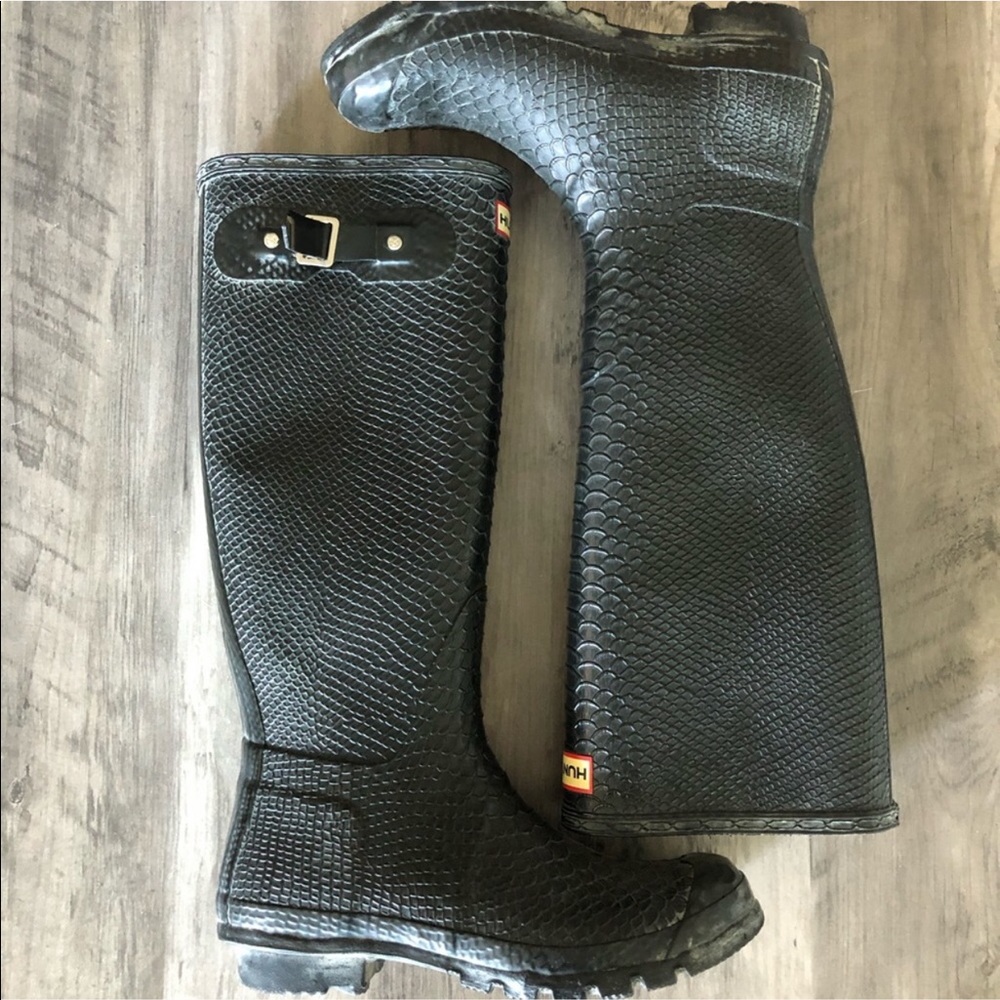 Hunter Tall Snakeskin Rainboots 8